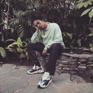 Meet your Posher, Lovett